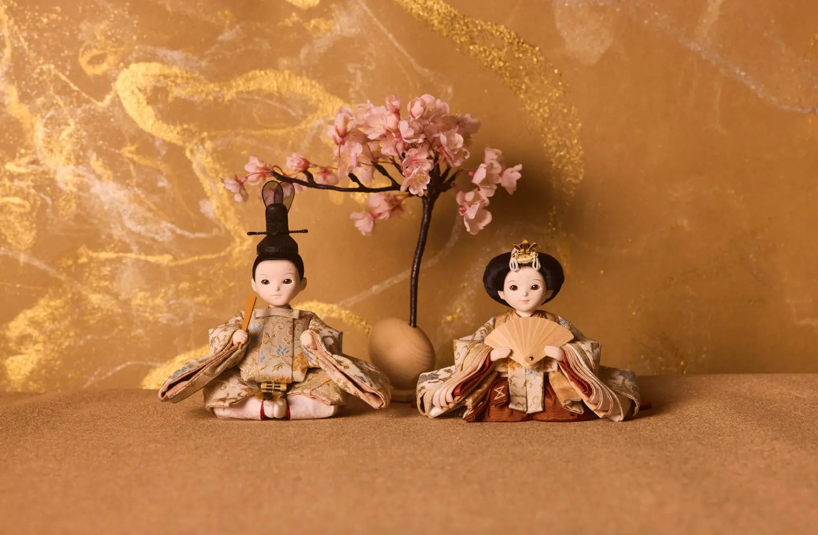 なぜ雛人形を飾るのか