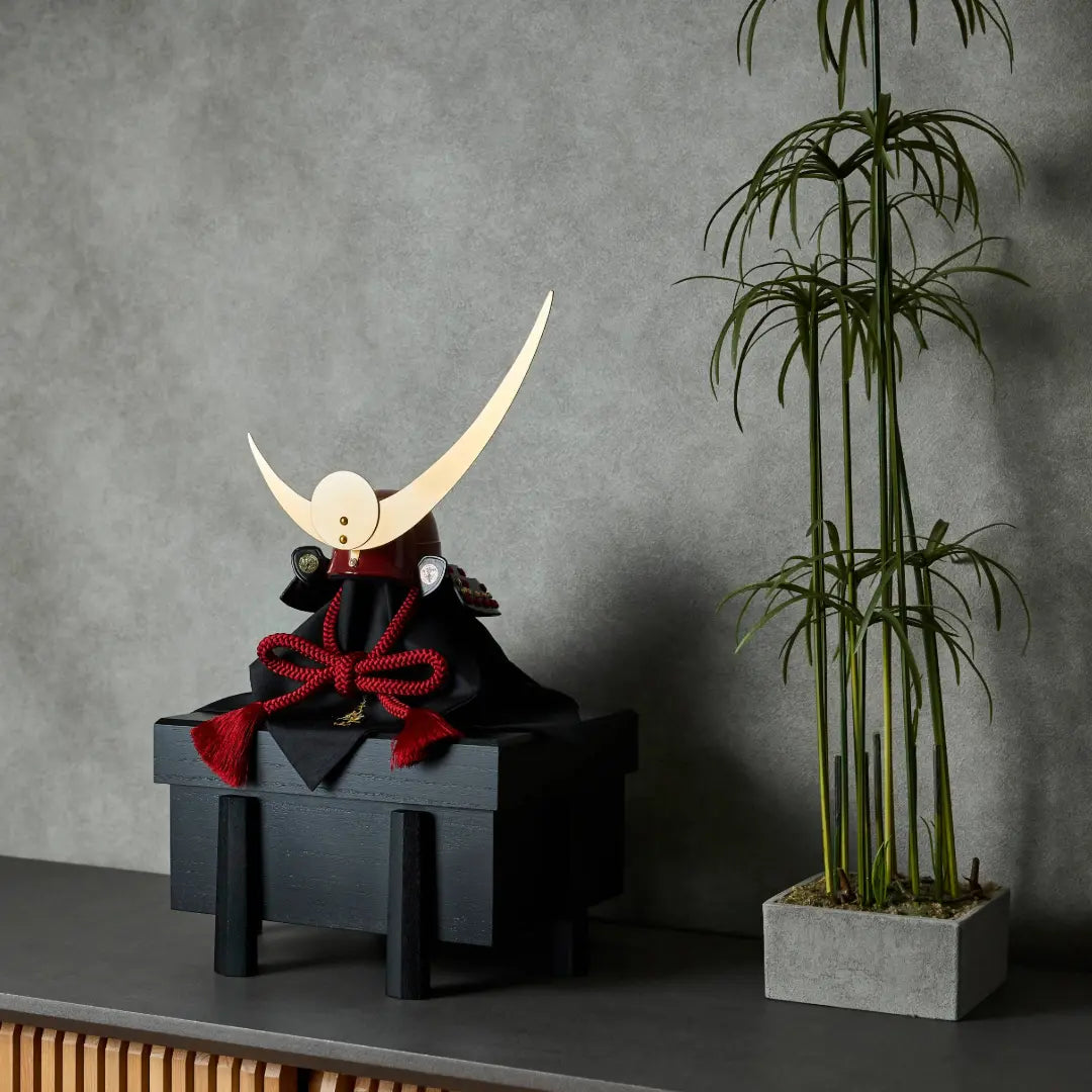 上杉謙信　日輪弦月の兜　1/3スケール