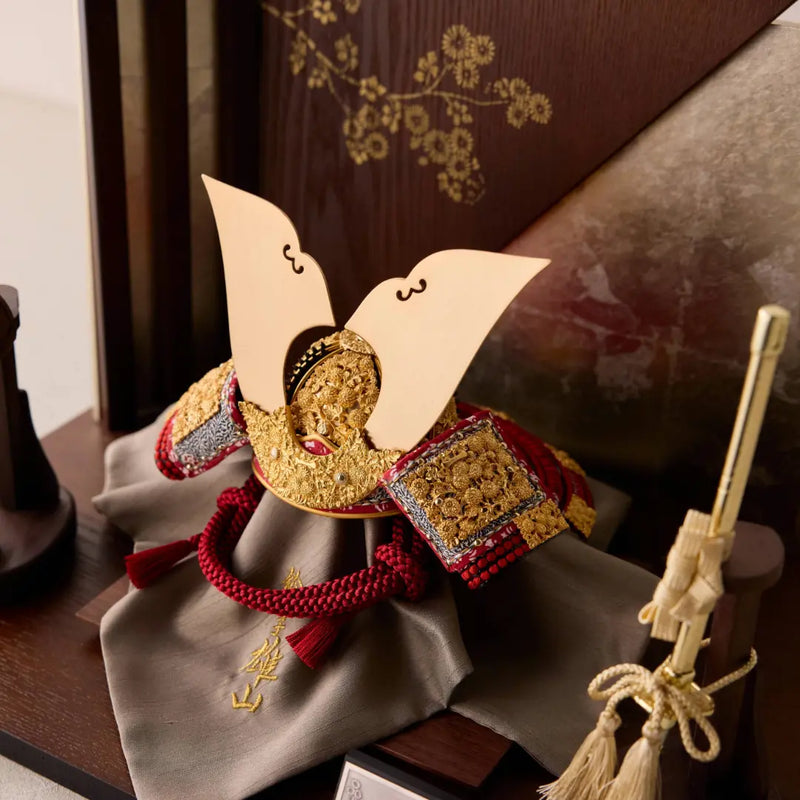 国宝　菊一文字之兜　1/5スケール