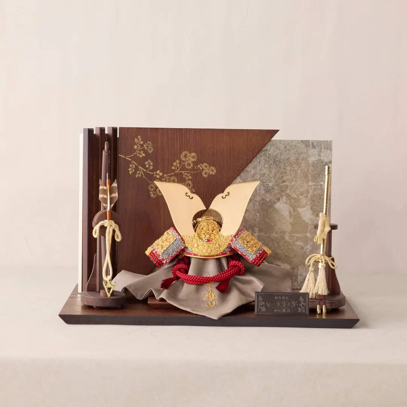 国宝　菊一文字之兜　1/5スケール