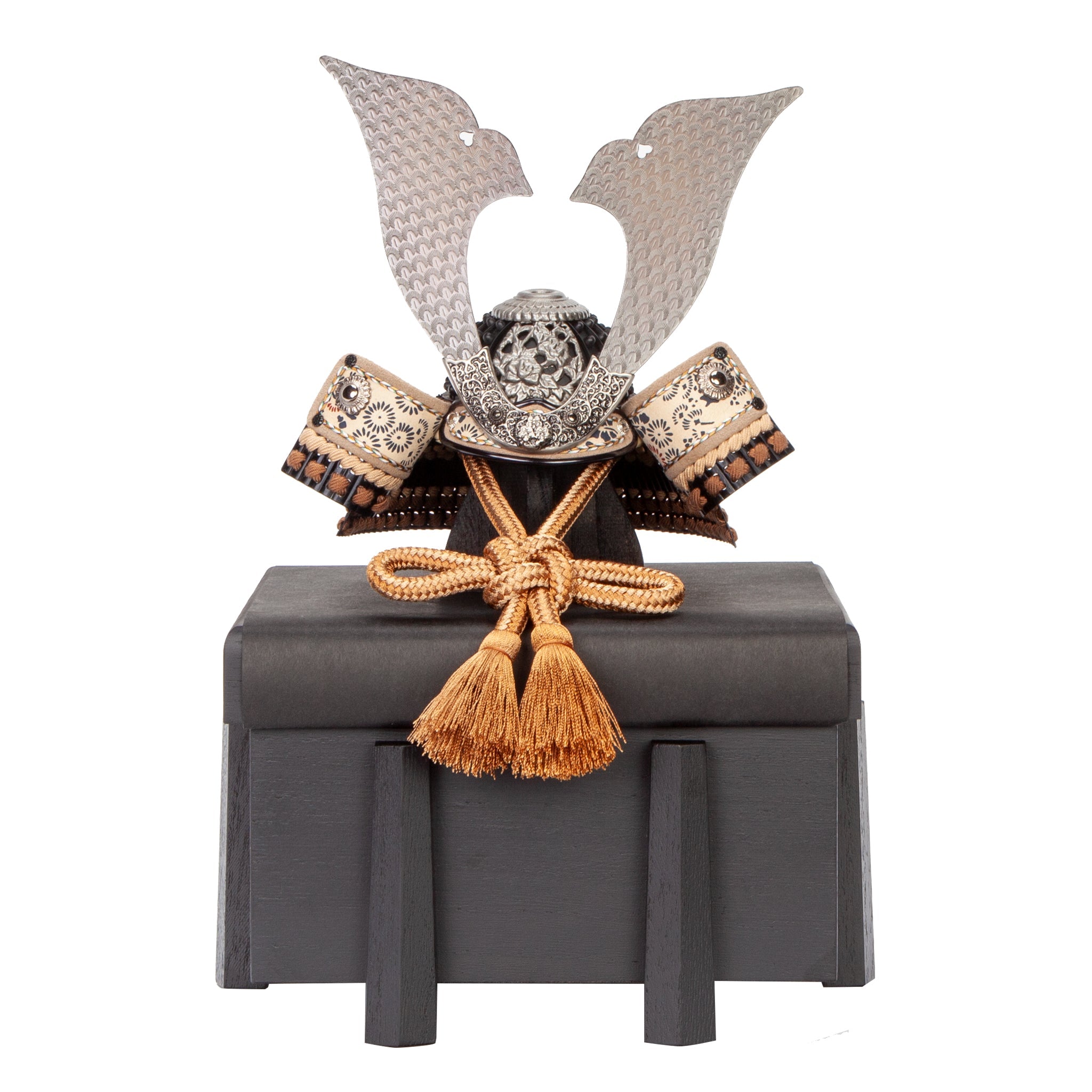 天賦之兜 大和 1/5スケール – 鈴甲子